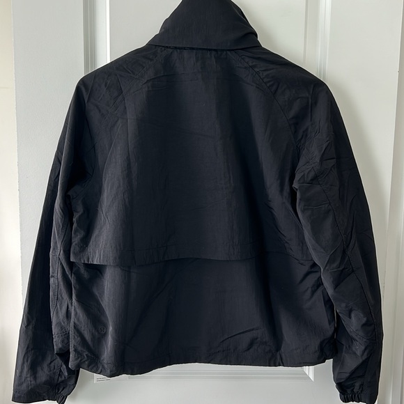 Lululemon Jacket - Picture 6 of 9
